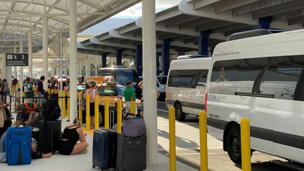 Miami Airport Car Rental: Location and Options